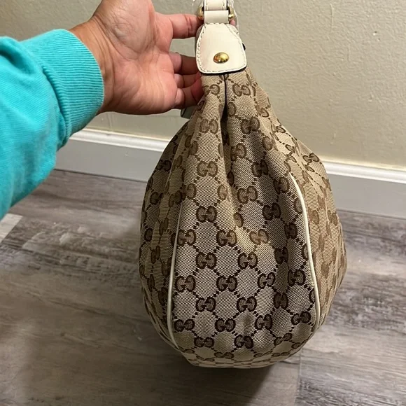 Gucci hobo shoulder bag